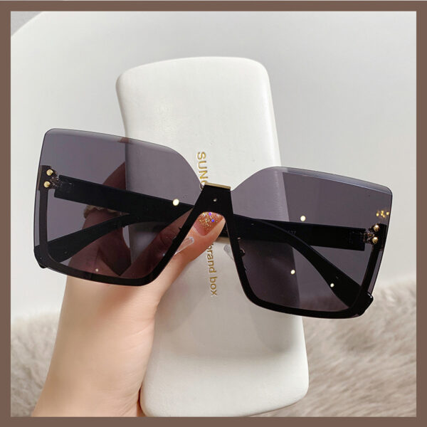 New Fashion Half Rim Women's Sun Glasses for Ladies 2025 Trending UV400 Luxury Designer Oversized Square Women Sunglasses - Image 3