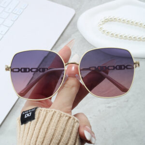 2025 Fashion Metal Women Men Sun Glasses UV400 Protection Unisex Oversized Square Frames Shades Luxury Designer Metal Sunglasses