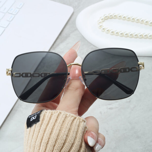 2025 Fashion Metal Women Men Sun Glasses UV400 Protection Unisex Oversized Square Frames Shades Luxury Designer Metal Sunglasses - Image 2