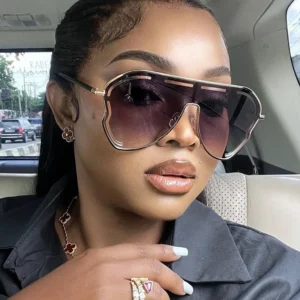 New Personality Sun Glasses Pop Metal Wholesale Custom Logo Brand Designer Sunglasses for Ladies