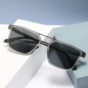 2025 High Quality Vintage Punk Sunglasses Steampunk Double Bridge Sun Glasses Square Frame Metal Shades UV400 Unisex for Men