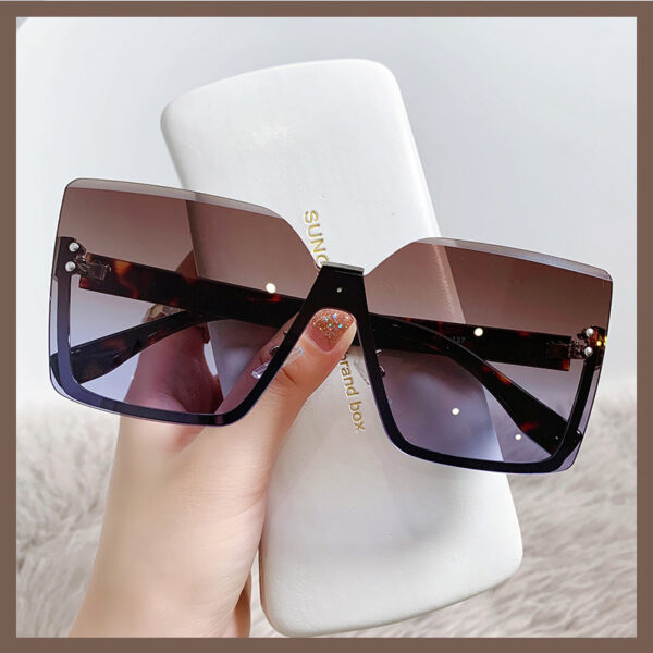 New Fashion Half Rim Women's Sun Glasses for Ladies 2025 Trending UV400 Luxury Designer Oversized Square Women Sunglasses - Image 5