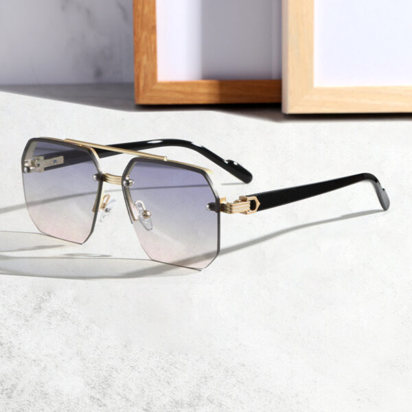 Wholesale Custom Designer Luxury Shades with High Quality Men Sun Glasses Unisex New Trendy Women Square Frame Metal Sunglasses - Image 4